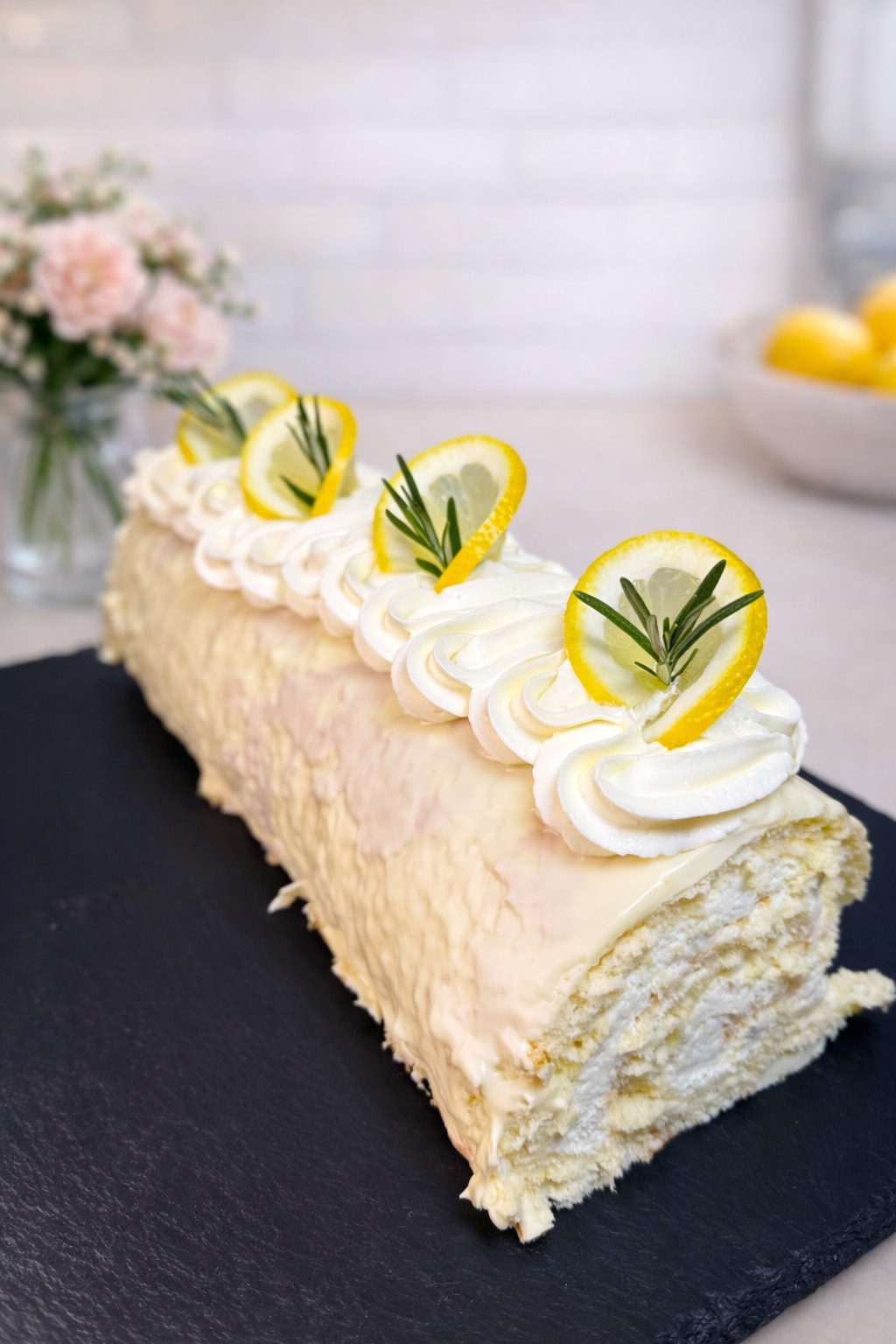 Sitruunaunelma-kääretorttu